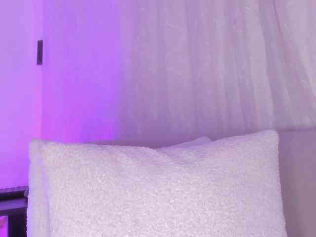 cutte-hanna18 webcam