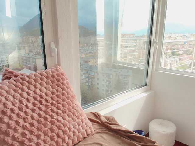 EmilyxJames's BongaCams show and profile