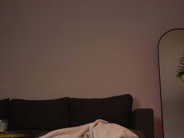 EmilyxJames live cam on BongaCams