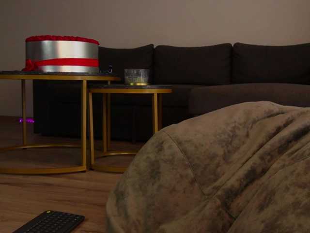 EmilyxJames live cam on BongaCams