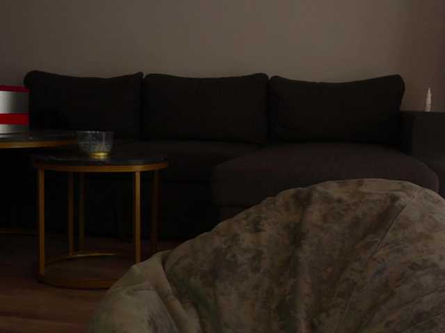 EmilyxJames live cam on BongaCams