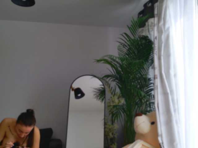 EmilyxJames live cam on BongaCams