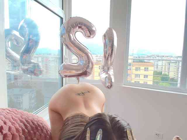 EmilyxJames webcam