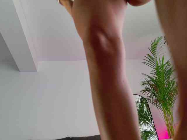 EmilyxJames webcam