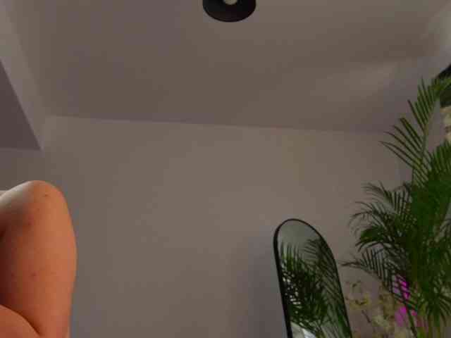 emilyxjames's live room