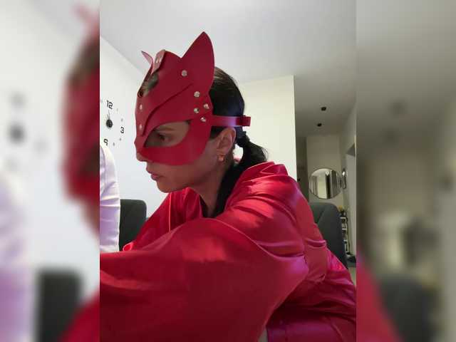 SexyMilf23 live webcam show