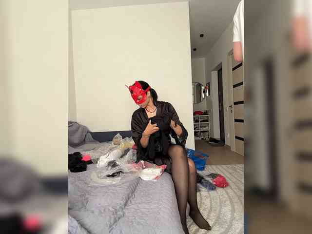 Dit model is nu live. SexyMilf23