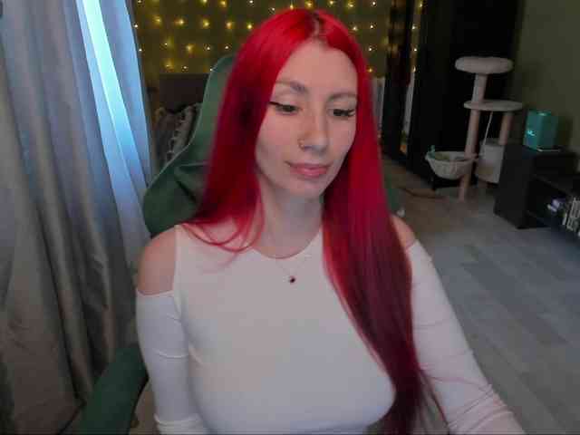 Girlfromanothercity webcam