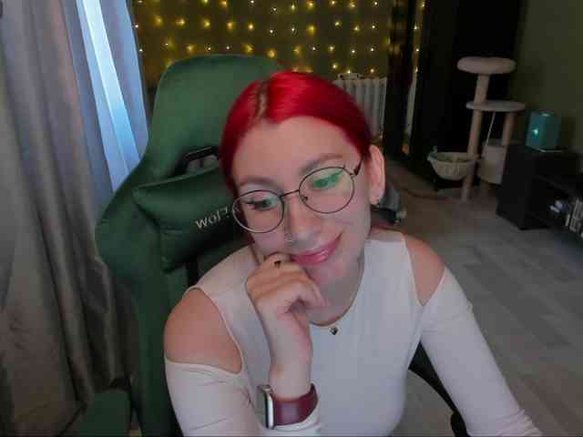 Girlfromanothercity webcam