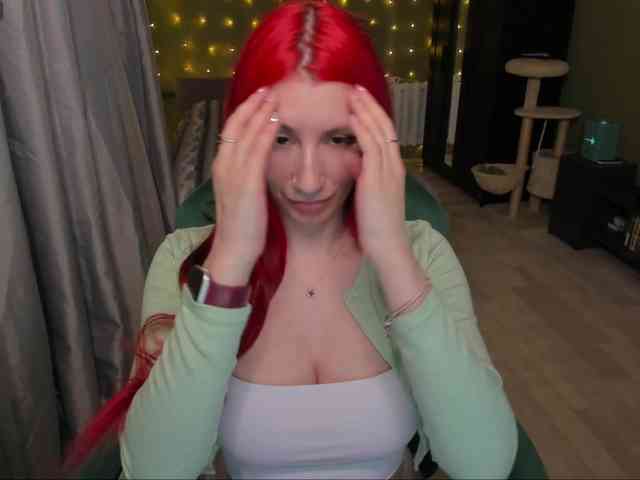 Girlfromanothercity webcam