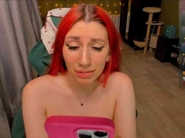 Girlfromanothercity webcam