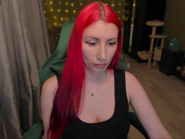 Girlfromanothercity webcam