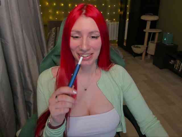 Girlfromanothercity webcam