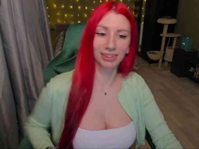 Girlfromanothercity webcam