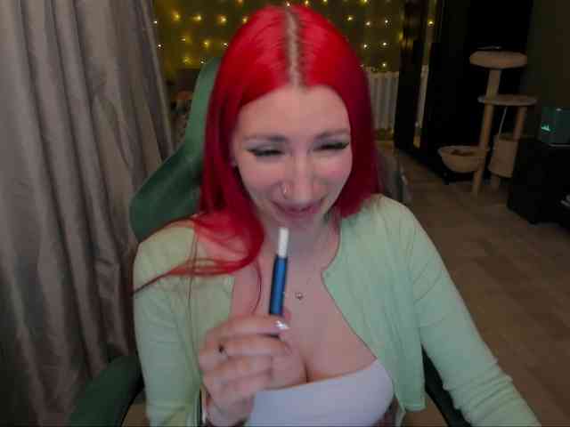 Girlfromanothercity webcam