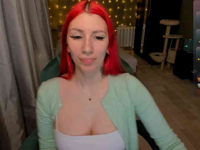 Girlfromanothercity webcam