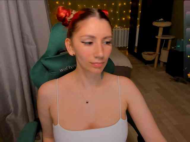 Girlfromanothercity webcam