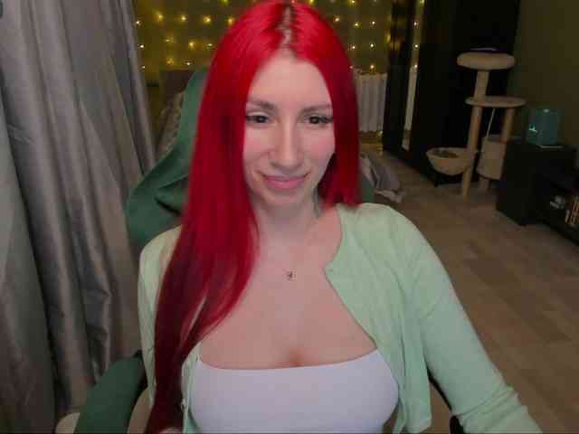 Girlfromanothercity webcam