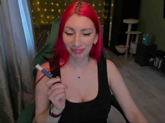 Girlfromanothercity webcam