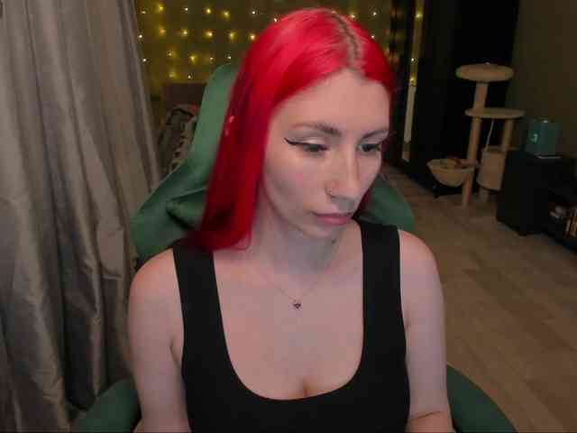 Girlfromanothercity webcam