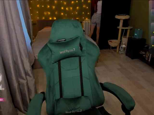 Girlfromanothercity webcam