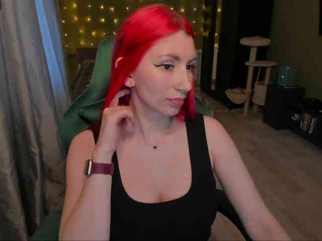 Girlfromanothercity webcam