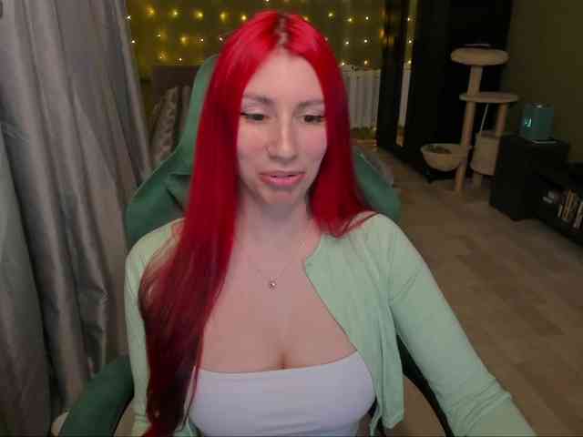 Girlfromanothercity webcam