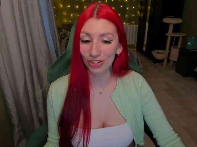 Girlfromanothercity webcam