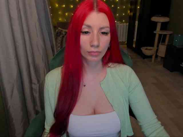 Girlfromanothercity webcam