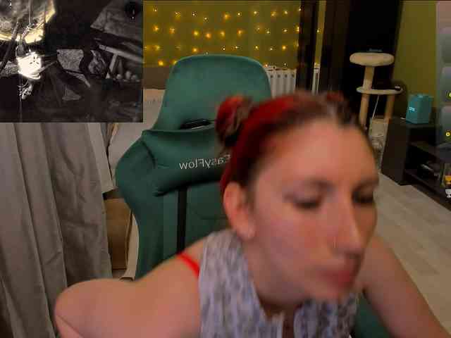 Girlfromanothercity webcam