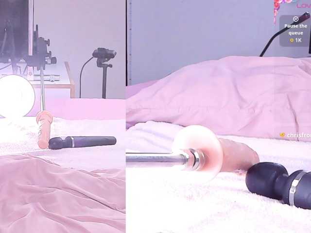 Riley-Sweet live cam on BongaCams