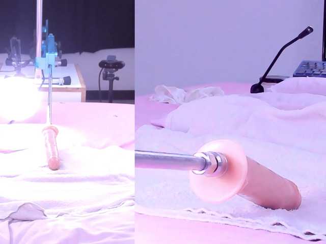 Riley-Sweet live cam on BongaCams