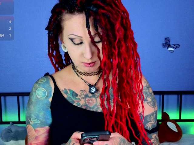 MartaKatze live webcam show