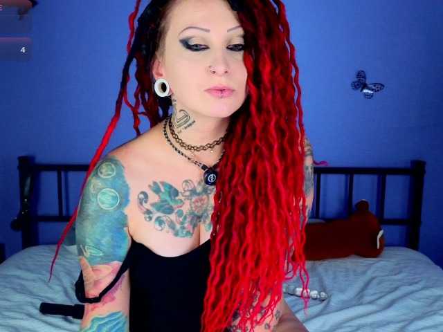MartaKatze live webcam show