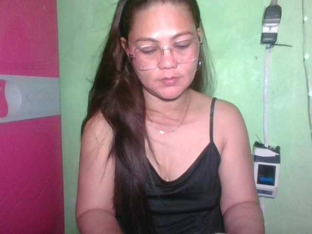 LUCKYME22 live cam on BongaCams