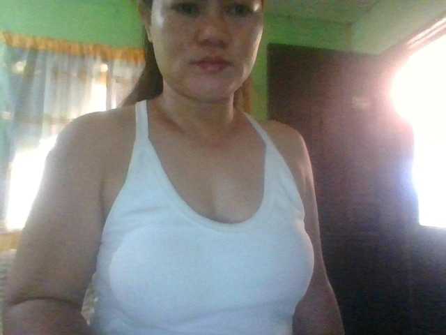 LUCKYME22 webcam bongacams model stream image