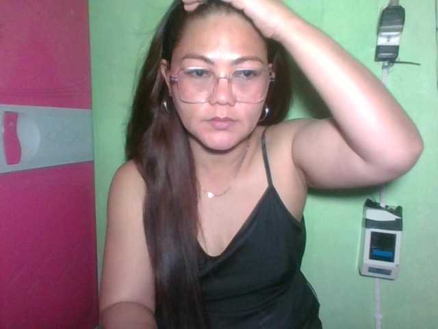 LUCKYME22 live cam on BongaCams