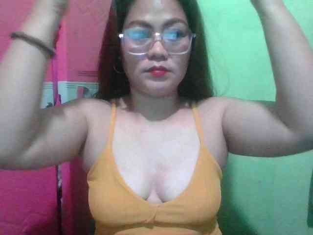 LUCKYME22 webcam