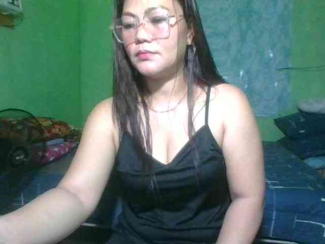 LUCKYME22 webcam