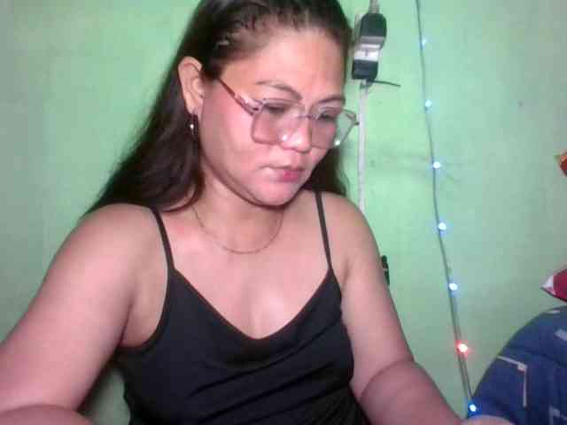 LUCKYME22 webcam