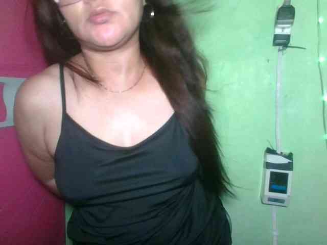 LUCKYME22 webcam