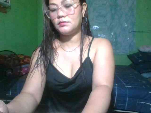LUCKYME22 webcam