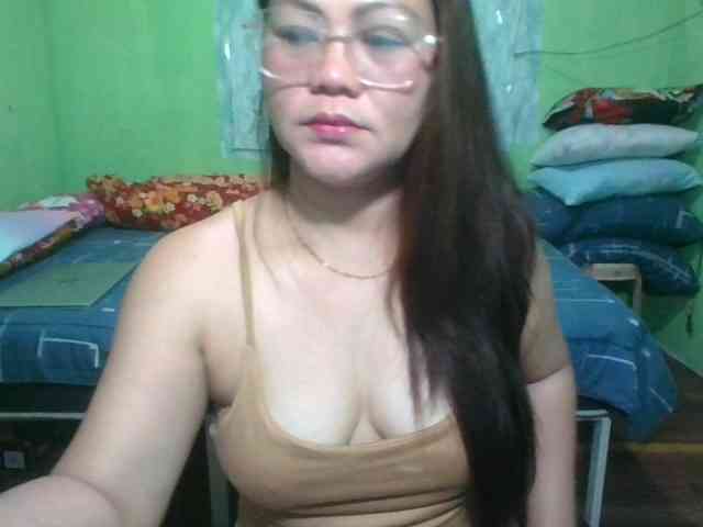 LUCKYME22 webcam