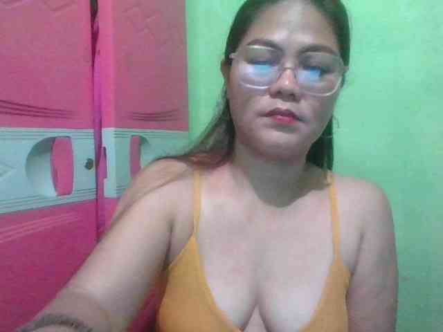 LUCKYME22 webcam