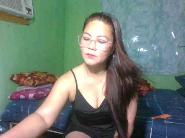 LUCKYME22 webcam