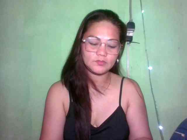 LUCKYME22 webcam