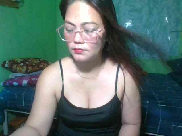 LUCKYME22 webcam