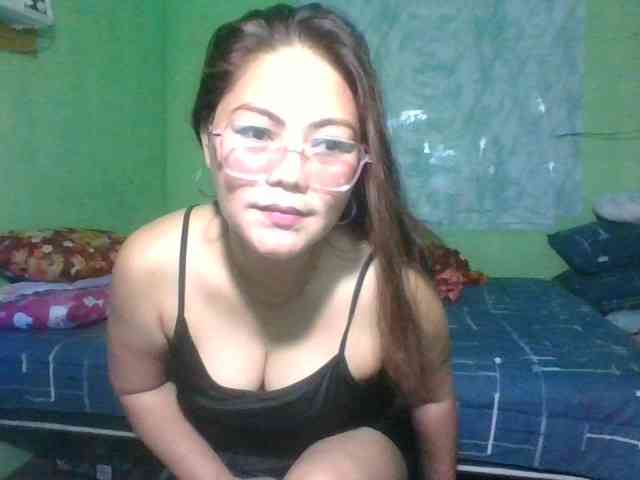 LUCKYME22 webcam