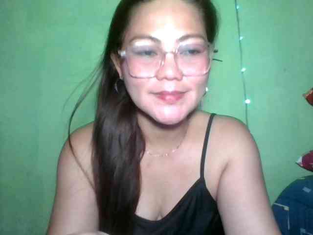 LUCKYME22 webcam