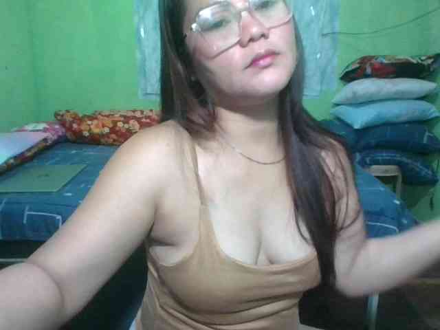 LUCKYME22 webcam